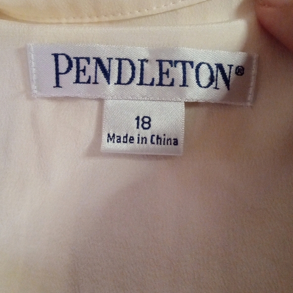 Pendleton Light Cream Button Front Pleat Detail 100% Silk Blouse Size 18 - Picture 6 of 7